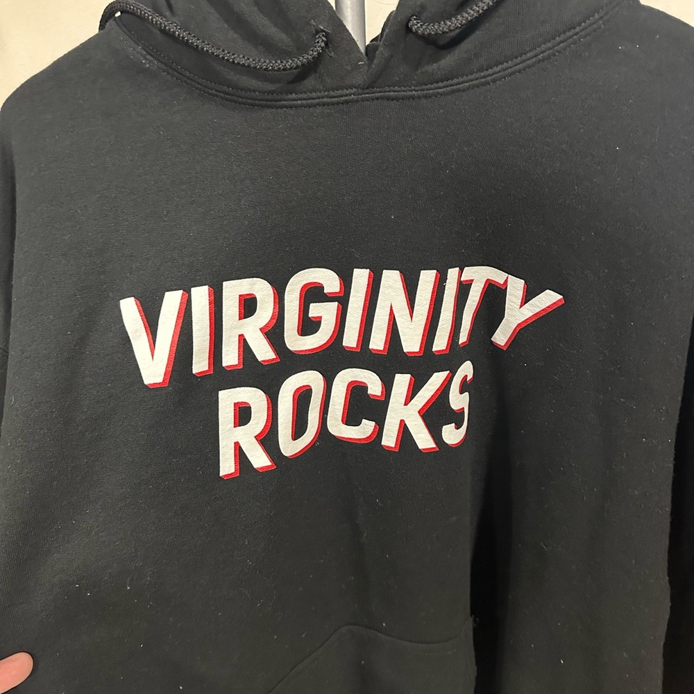 Danny Duncan Virginty Rocks Sweatshirt EUC size Large
